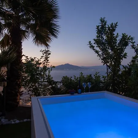 Villa Spacious With Pool, Jacuzzi & Panoramic Sea View *