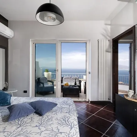 Spacious With Pool, Jacuzzi & Panoramic Sea View