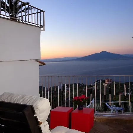 Spacious With Pool, Jacuzzi & Panoramic Sea View