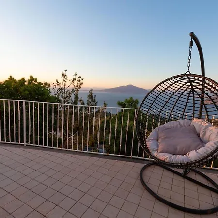 Spacious With Pool, Jacuzzi & Panoramic Sea View Villa *
