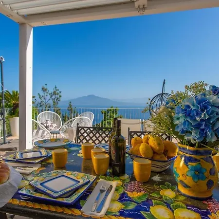 Spacious With Pool, Jacuzzi & Panoramic Sea View * Sorrento
