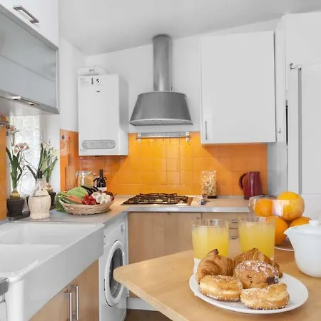 Spacious With Pool, Jacuzzi & Panoramic Sea View Villa Sorrento