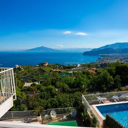 Villa Spacious With Pool, Jacuzzi & Panoramic Sea View *
